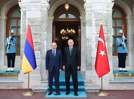 SON DAKİKA! Cumhurbaşkanı Erdoğan Ermenistan Başbakanı Paşinyan’ı kabul etti