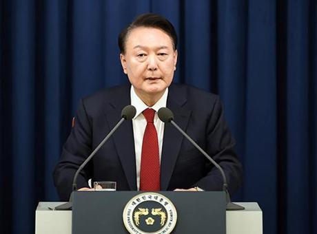 SON DAKİKA! GÜNEY KORE’DE ESKİ DEVLET BAŞKANI YOON, SIKIYÖNETİM SORUŞTURMASI KAPSAMINDA SORGULANDI!