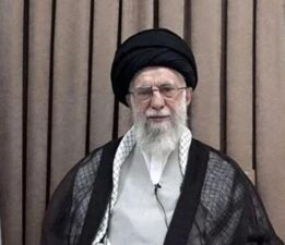 SON DAKİKA: İRAN DİNİ LİDERİ HAMANEY ATEŞKESTEN SONRA İLK DEFA KONUŞTU!