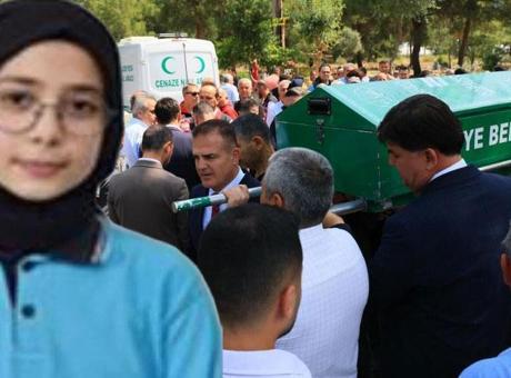 Son dakika… Marmaris’teki 5.8’lik depremle hayatını kaybetti! Afranur, son yolculuğuna uğurlandı