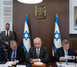 SON DAKİKA! NETANYAHU İRAN SALDIRILARINI YETKİLİLERLE GÖRÜŞECEK!