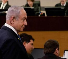 SON DAKİKA! NETANYAHU’YA YARGIDAN SOĞUK DUŞ: DAVA ERTELEME TALEBİ REDDEDİLDİ!