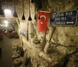 Tam 500 yıllık! İçeriye giren çıkmak istemiyor