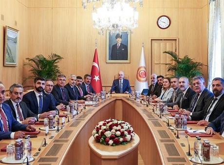 TBMM Başkanı Kurtulmuş baro başkanlarını kabul etti