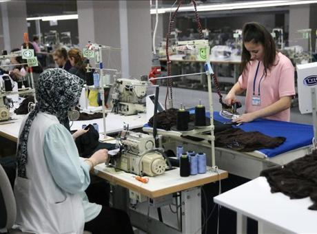 Tekstil sektörünün eleman ihtiyacı istihdam garantili kursla çözülüyor
