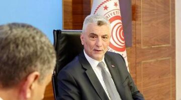 Ticaret Bakanı Ömer Bolat, uluslararası nakliyecilerle bir araya geldi