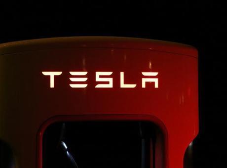 Trump ile Musk arasındaki gerilim Tesla hisselerini vurdu
