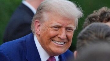 Trump’tan tatil tepkisi: “Her güne bir tatil düşüyor, bu değişmeli!”