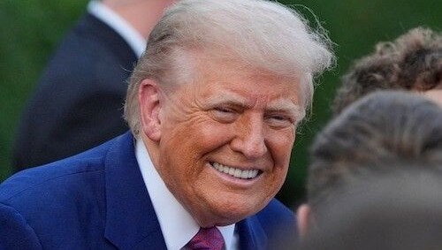 Trump’tan tatil tepkisi: “Her güne bir tatil düşüyor, bu değişmeli!”