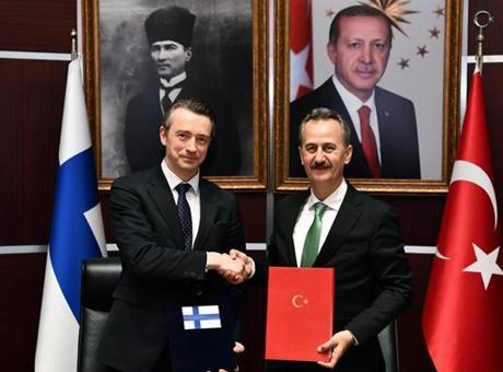 Türkiye ile Finlandiya arasında savunma sanayii anlaşması