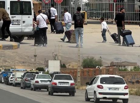 Türkiye-İran sınırında son durum: Türk vatandaşları Türkiye’ye dönmek için sınır kapılarına yöneldi