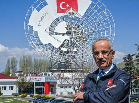 Türkiye’den Suriye’ye uydu desteği! Devlet televizyonu yayına başladı