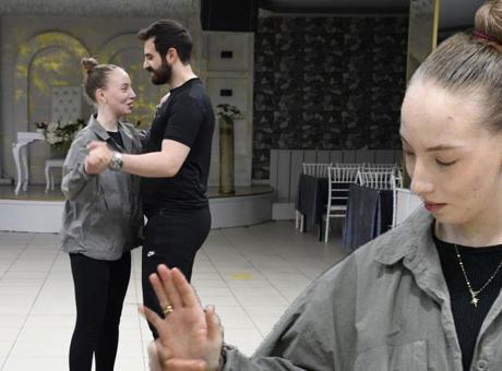 Ukrayna’dan Yozgat’a aşk hikayesi! Yabancı gelinden herkesi şaşırtacak hamle
