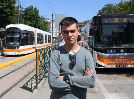 Üniversiteli gencin sıra dışı hobisi! Her gün öğlen saatinde evden çıkıp bunu yapıyor