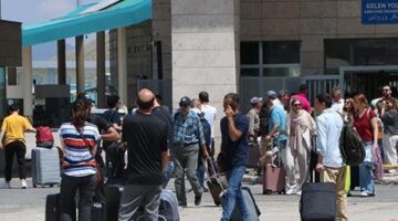 Van’da yoğunluk: İran hava sahası kapanınca Türkiye’de hareketlilik başladı