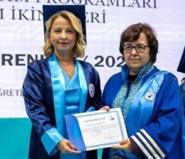 Yarım kalan üniversite hayalini 51 yaşında 2’ncilike bitirdi! Öğretmenlik yapmayı düşünüyorum’