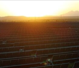 Yaz mevsiminde güneşten elektrik üretiminde yeni rekorlar bekleniyor