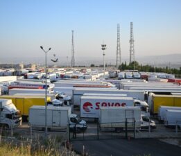 YKS kitapçıkları TIR’larla sevk ediliyor