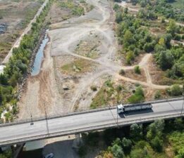 3 aydır yağmur yok, su seviyesi yüzde 15’e düştü! ‘Asfalt yatağına gelmiş bir ırmak yatağımız var’