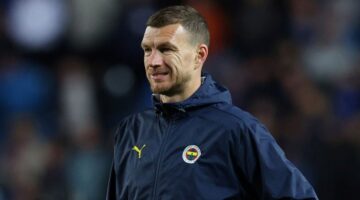 39 yaşındaki Dzeko, yeni takımına imzayı attı