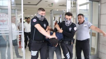 Acilde dehşet: Doktoru ve güvenlik görevlisini bıçakladı