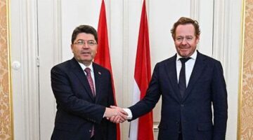 Adalet Bakanı Tunç Hollanda’da mevkidaşıyla görüştü