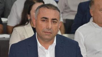 Adana’da Zeydan Karalar’ın yerine başkan vekili Güngör Geçer seçildi