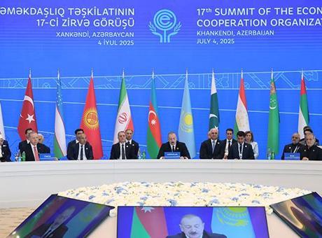 Aliyev, EİT 17’nci Zirvesi’nde konuştu: 12 ülkeye doğalgaz ihraç ediyoruz