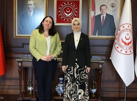 Bakan Göktaş, İrlanda’nın Ankara Büyükelçisi’ni kabul etti