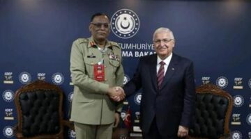 Bakan Güler, IDEF’te Vietnam ve Pakistanlı yetkilileri kabul etti