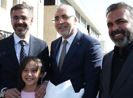 Bakan Işıkhan, Bitlis’te ziyaretlerde bulundu