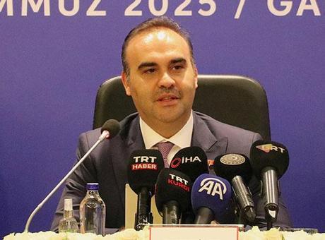 Bakan Kacır, Gaziantep’te sanayicilerle istişare toplantısında konuştu