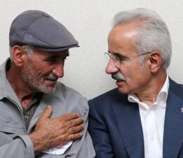 Bakan Uraloğlu Bitlis’te şehit Yeşildemir’in ailesini ziyaret etti