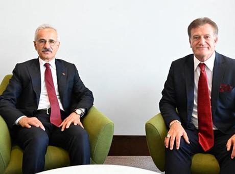 Bakan Uraloğlu: KKTC’de ulaşıma değer katan projeleri hayata geçiriyoruz
