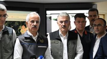 Bakan Uraloğlu’ndan Bursa yangını açıklaması: 2 mahallemiz boşaltıldı