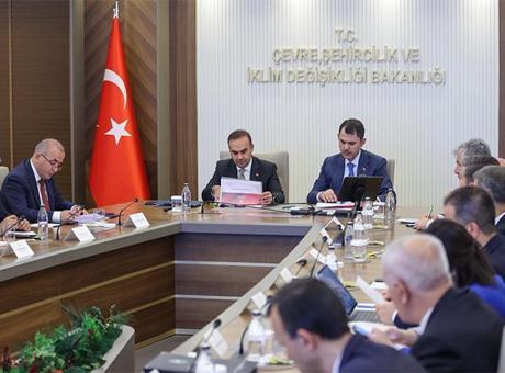 Bakanlar Kurum ve Bakan Kacır Elazığ’da temaslarda bulundu