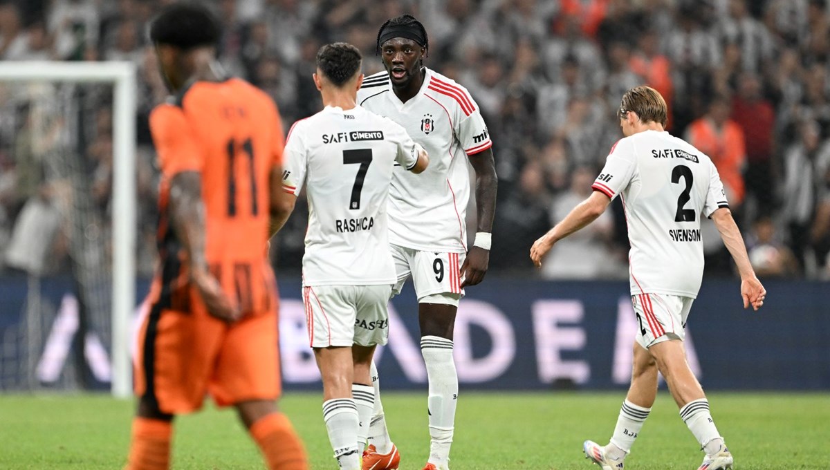 Beşiktaş, Avrupa’ya mağlup başladı: Protesto, alkış, ıslık!