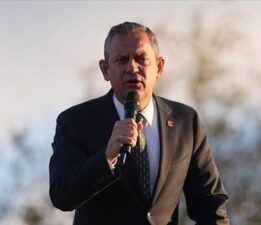 CHP Genel Başkanı Özel İmamoğlu’nu cezaevinde ziyaret etti