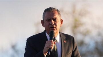 CHP Genel Başkanı Özel İmamoğlu’nu cezaevinde ziyaret etti