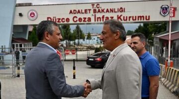 CHP Lideri Özel’den İBB Medya AŞ. Genel Müdürü Türker’e cezaevinde ziyaret