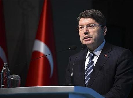 CHP’li belediyelere operasyon! Bakan Tunç: Hiç kimse hukuk ve kanunlar karşısında layüsel değildir