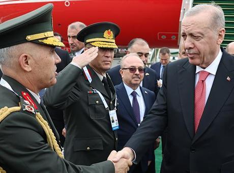 Cumhurbaşkanı Erdoğan, Ekonomik İşbirliği Zirvesi için Hankendi’de