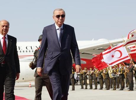 Cumhurbaşkanı Erdoğan, ‘TUR’ uçağı ile KKTC’den ayrıldı