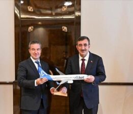 Cumhurbaşkanı Yardımcısı Yılmaz, AJet Genel Müdürü Sarp’ı kabul etti