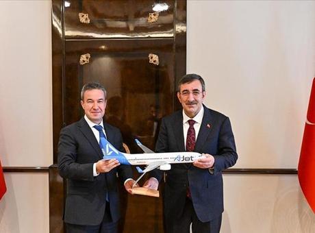 Cumhurbaşkanı Yardımcısı Yılmaz, AJet Genel Müdürü Sarp’ı kabul etti