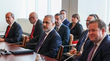 Dışişleri Bakanı Hakan Fidan Kıbrıs Gayrıresmi Toplantısı’na katıldı