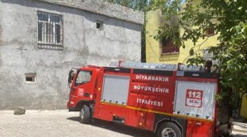 Diyarbakır’da müstakil evde korkutan yangın: 3 kişi dumandan etkilendi