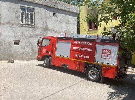 Diyarbakır’da müstakil evde korkutan yangın: 3 kişi dumandan etkilendi