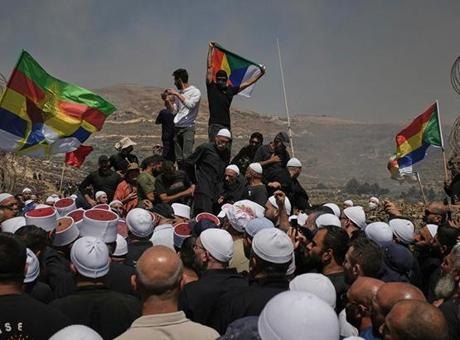 DÜRZİLER KİM? SURİYE’DEKİ VARLIKLARI, NÜFUSLARI, İNANIŞLARI, SAYILARI, BAYRAKLARI HAKKINDA BİLİNENLER