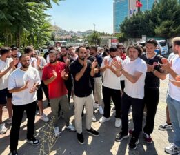 Futbolcular TFF’nin ardından bakanlıkta toplandı: “Alkışladığımız oyuncular 40 yaşında”